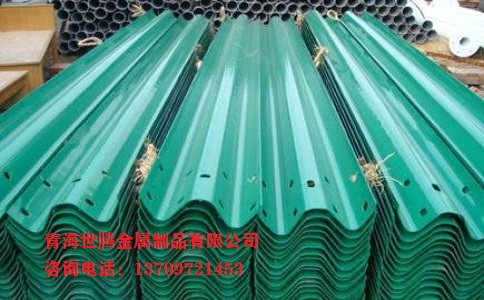 <a href='http://m.jiawangshuidian.cn/shuangbohulan/'target='_blank'>波形護欄</a>板