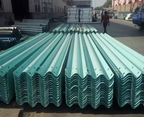 鍍鋅噴塑護欄板005